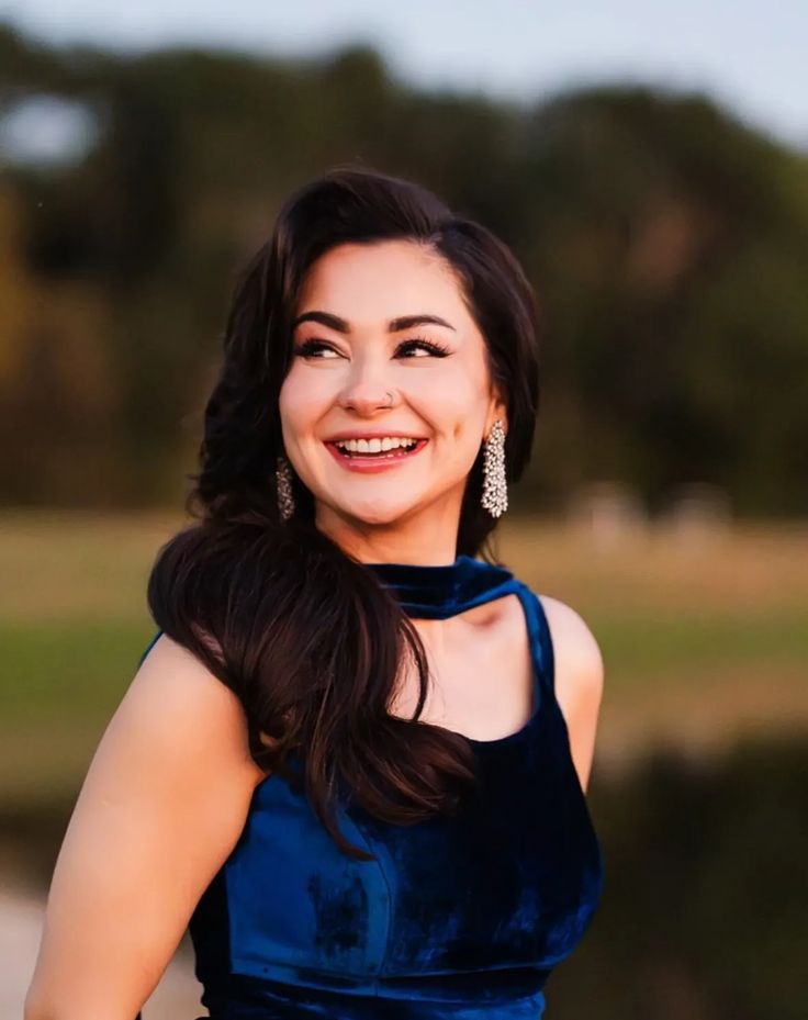 Hania Amir Inspired Velvet Outfit By The Elite Fashion