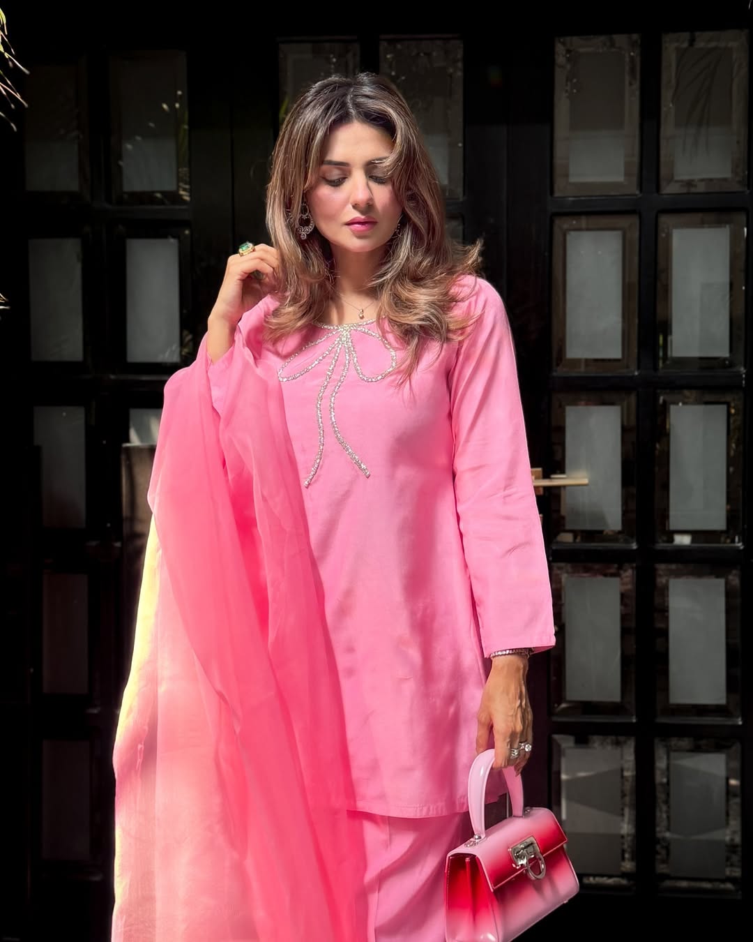Bow Farshi Shalwar