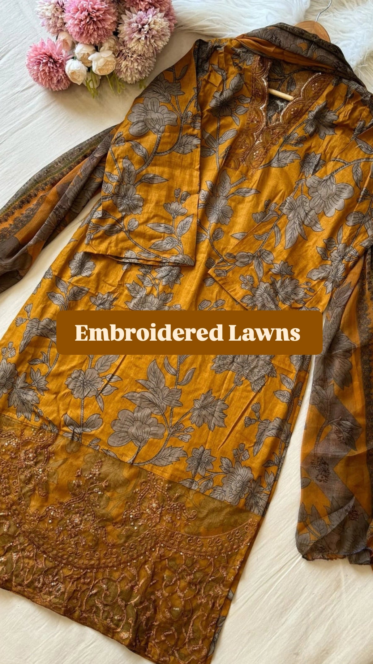 Formal Cotton Suit Featuring Embroidered Patches
