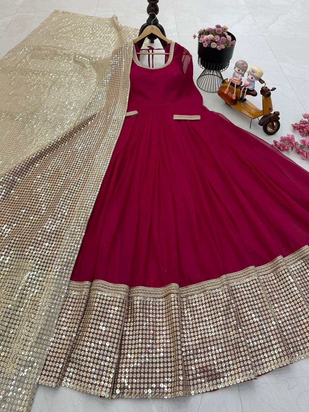 Sera Luxe Anarkali