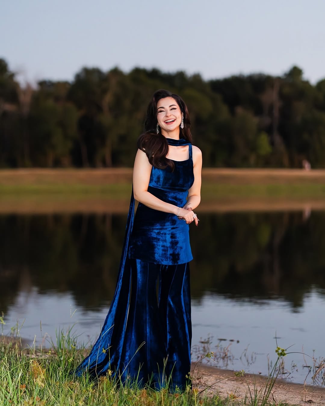 Hania Amir Inspired Velvet Outfit By The Elite Fashion