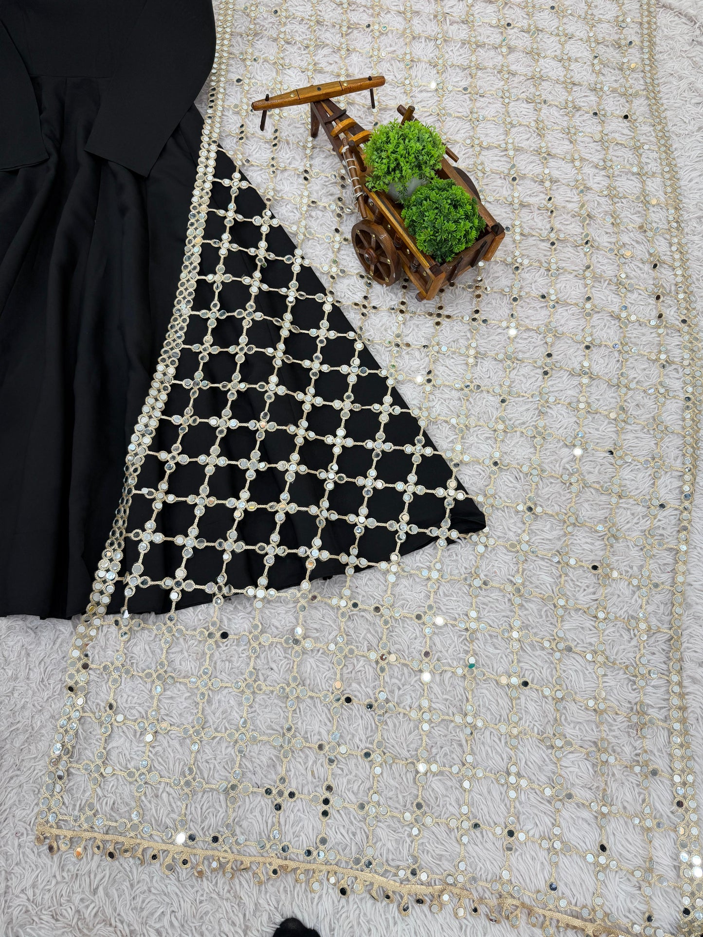 Posheeda Sheesh Affordable Dupatta