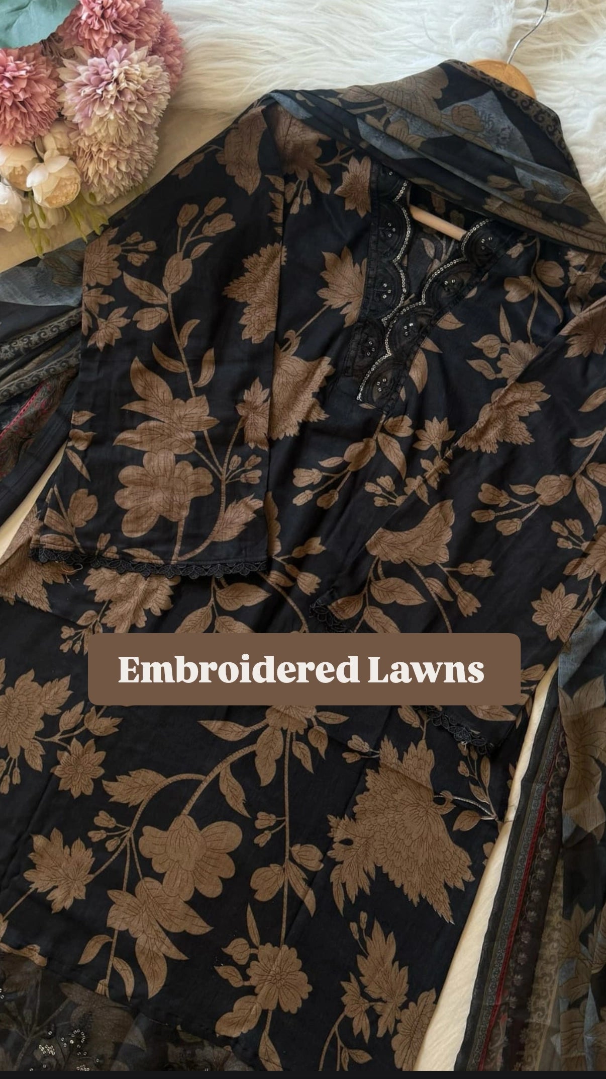 Formal Cotton Suit Featuring Embroidered Patches