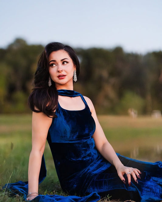 Hania Amir Inspired Velvet Outfit By The Elite Fashion